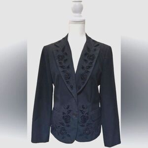 Chic Black Blazer w/Velvet Floral Designs. M/10